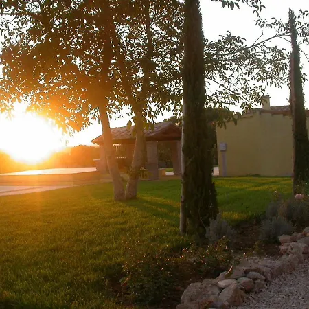 Casavacanze Sant'eugenia Apartahotel 3*